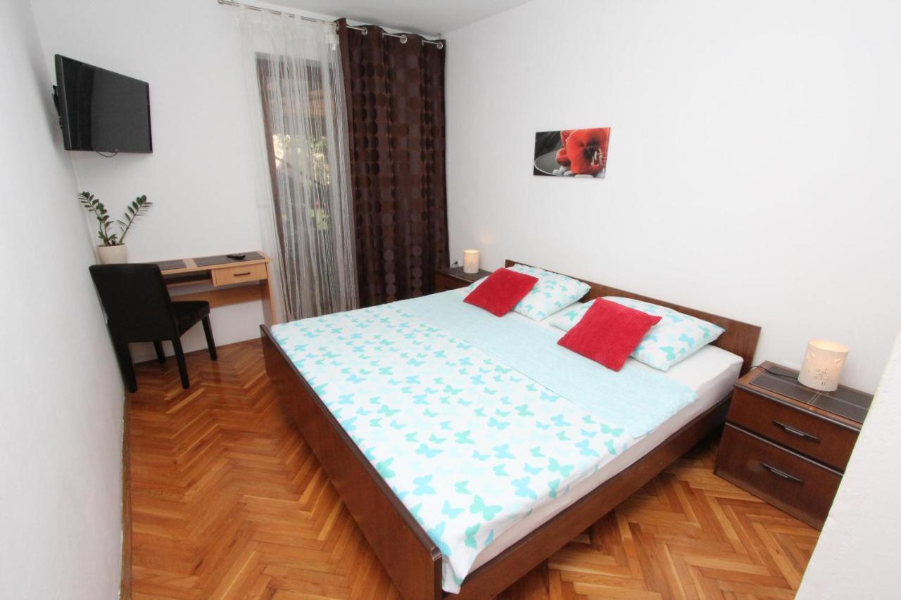 Apartment Albert Ровинь Экстерьер фото
